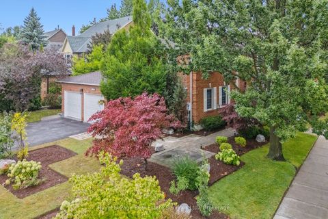 Photo 1 at 2101 Grosvenor Street, WC Wedgewood Creek, Oakville