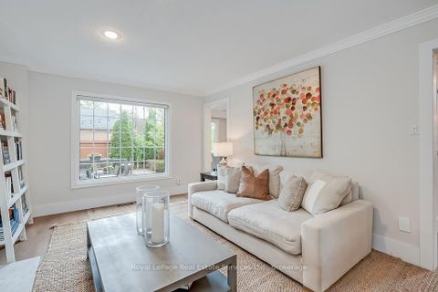 Photo 18 at 2101 Grosvenor Street, WC Wedgewood Creek, Oakville