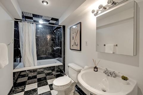 Photo 40 at 2101 Grosvenor Street, WC Wedgewood Creek, Oakville