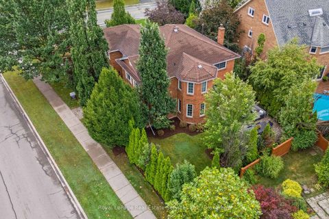Photo 41 at 2101 Grosvenor Street, WC Wedgewood Creek, Oakville