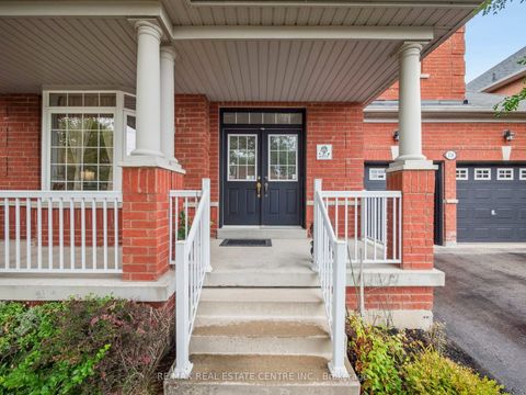 Photo 4 at 236 St Urbain Drive, Vellore Village, Vaughan