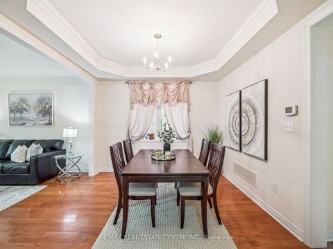 Photo 14 at 236 St Urbain Drive, Vellore Village, Vaughan