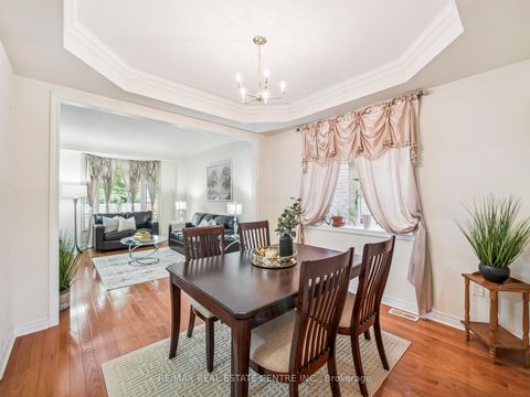 Photo 15 at 236 St Urbain Drive, Vellore Village, Vaughan