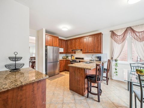 Photo 21 at 236 St Urbain Drive, Vellore Village, Vaughan