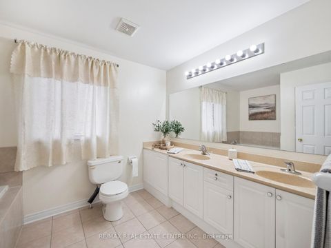 Photo 37 at 236 St Urbain Drive, Vellore Village, Vaughan