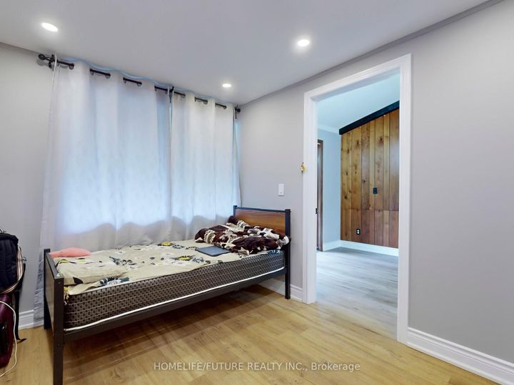 Photo 15 at 1500 Simcoe Street N, Samac, Oshawa