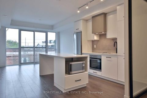 Photo 2 at 402 - 899 Queen Street E, South Riverdale, Toronto Photo 2 at 402 - 899 Queen Street E, South Riverdale, Toronto