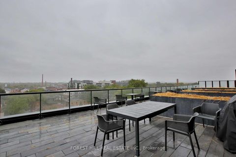 Photo 9 at 402 - 899 Queen Street E, South Riverdale, Toronto Photo 9 at 402 - 899 Queen Street E, South Riverdale, Toronto