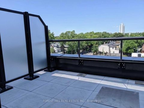 Photo 14 at 402 - 899 Queen Street E, South Riverdale, Toronto
