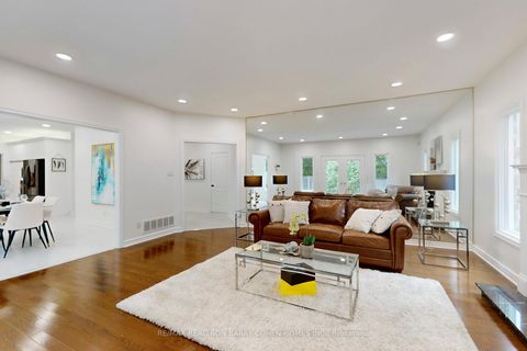 Photo 10 at 12 Larkfield Drive, Don Mills, Toronto