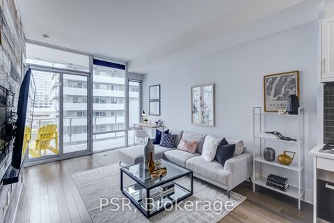 Photo 3 at 627 - 29 Queens Quay E, Waterfront Communities C8, Toronto