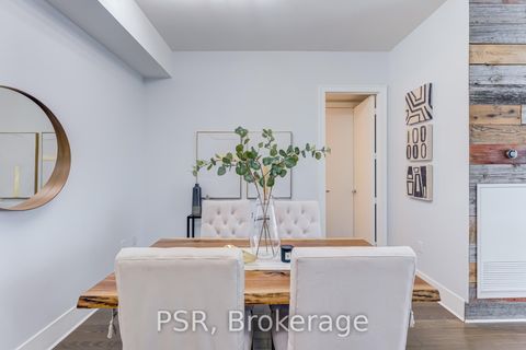 Photo 11 at 627 - 29 Queens Quay E, Waterfront Communities C8, Toronto