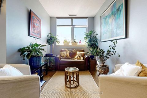 Photo 1 at 1609 - 9235 Jane Street, Maple, Vaughan