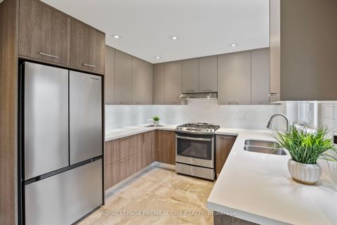 Photo 19 at 8 Buttercup Court, Humber Summit, Toronto