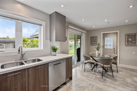 Photo 20 at 8 Buttercup Court, Humber Summit, Toronto