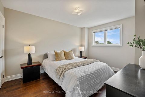 Photo 27 at 8 Buttercup Court, Humber Summit, Toronto