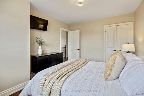 Photo 28 at 8 Buttercup Court, Humber Summit, Toronto