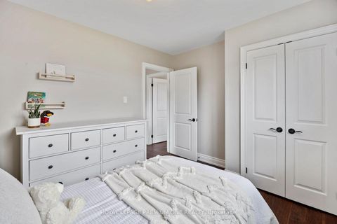 Photo 32 at 8 Buttercup Court, Humber Summit, Toronto