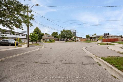 Photo 41 at 8 Buttercup Court, Humber Summit, Toronto