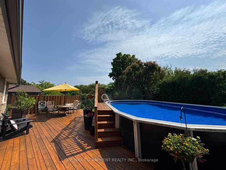 Photo 20 at 1343 JANINA Boulevard, Tyandaga, Burlington