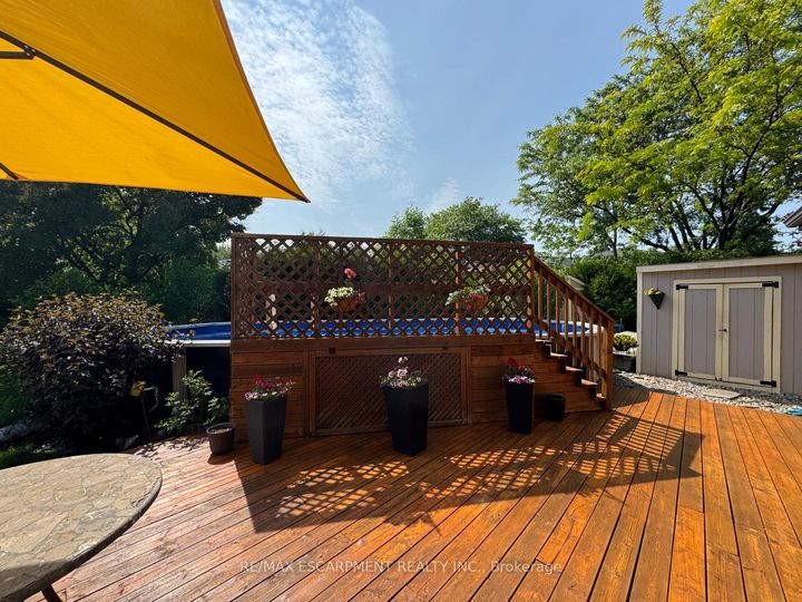Photo 21 at 1343 JANINA Boulevard, Tyandaga, Burlington