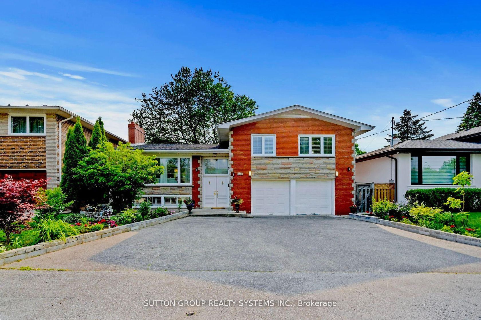 732 Royal York Road, Queensway, Toronto by Loree Meneguzzi Real Estate 732 Royal York Road, Queensway, Toronto