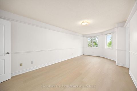 Photo 17 at 1130 Westview Terrace, WT West Oak Trails, Oakville