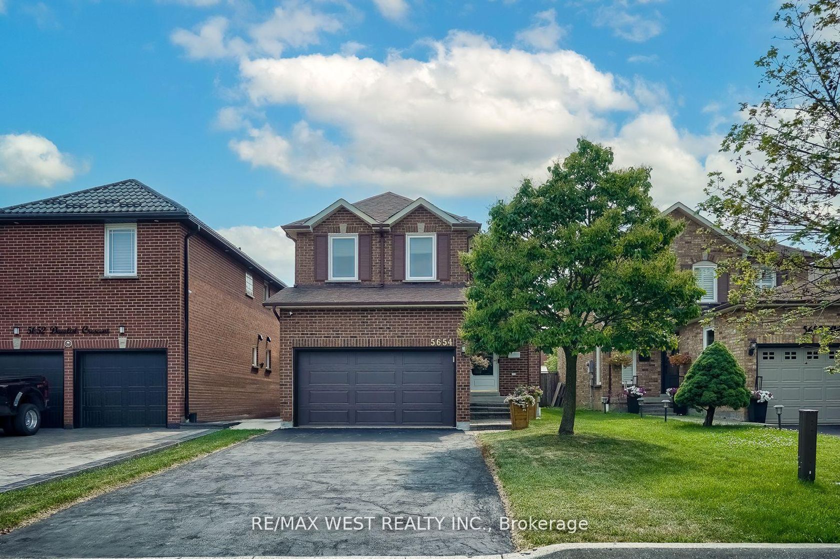 5654 Dawlish Crescent, East Credit, Mississauga 