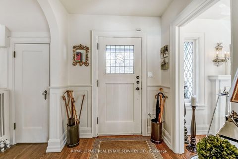 Photo 3 at 39 Strath Avenue, Kingsway South, Toronto