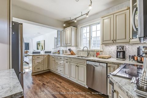 Photo 7 at 39 Strath Avenue, Kingsway South, Toronto