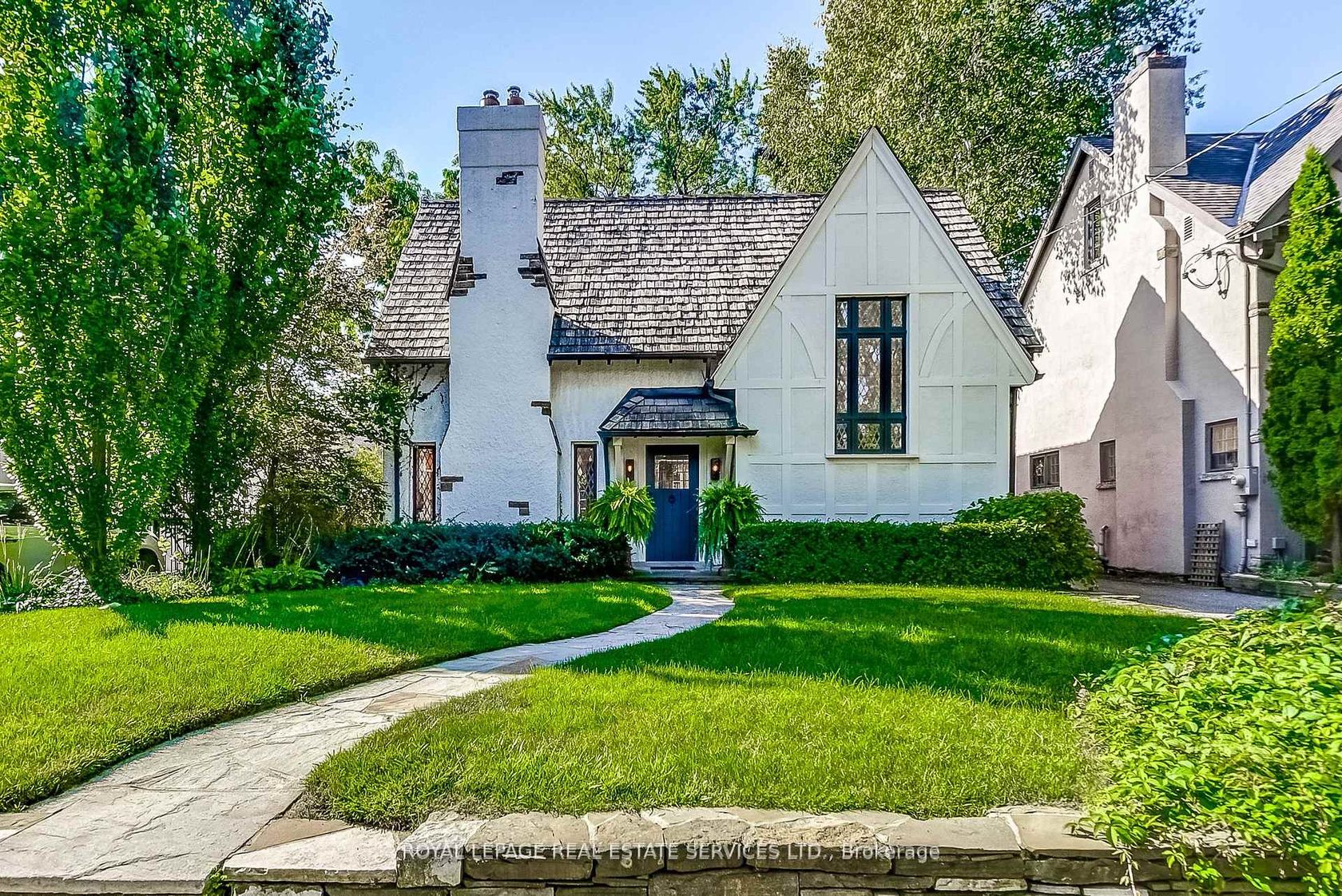 39 Strath Avenue, Kingsway South, Toronto 