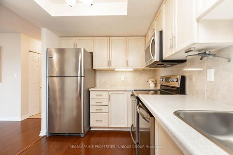 Photo 17 at 726 - 18 Concorde Place, Don Mills, Toronto