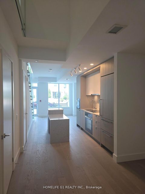 Photo 14 at 7 - 6 Greenbriar Road, Bayview Village, Toronto