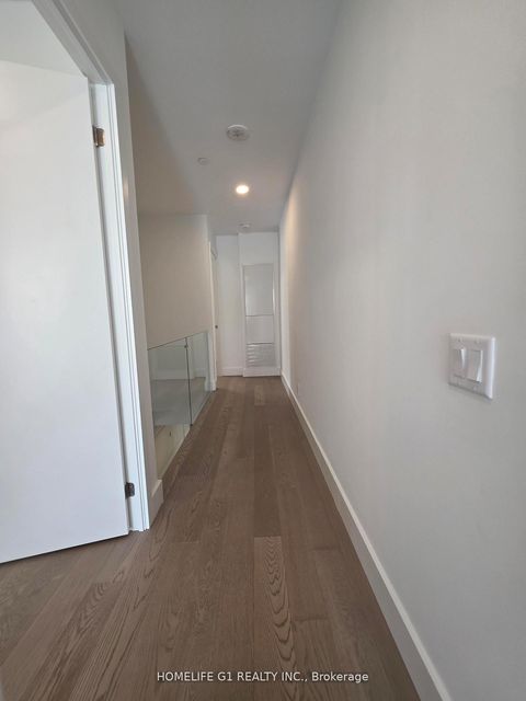 Photo 21 at 7 - 6 Greenbriar Road, Bayview Village, Toronto