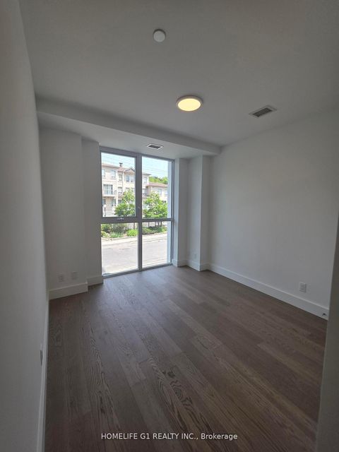 Photo 22 at 7 - 6 Greenbriar Road, Bayview Village, Toronto