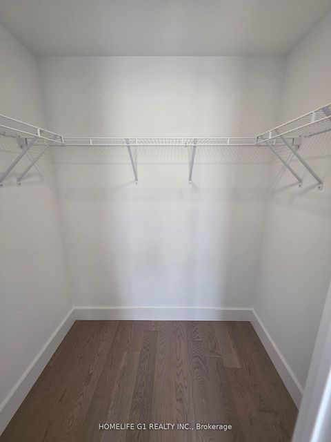 Photo 23 at 7 - 6 Greenbriar Road, Bayview Village, Toronto