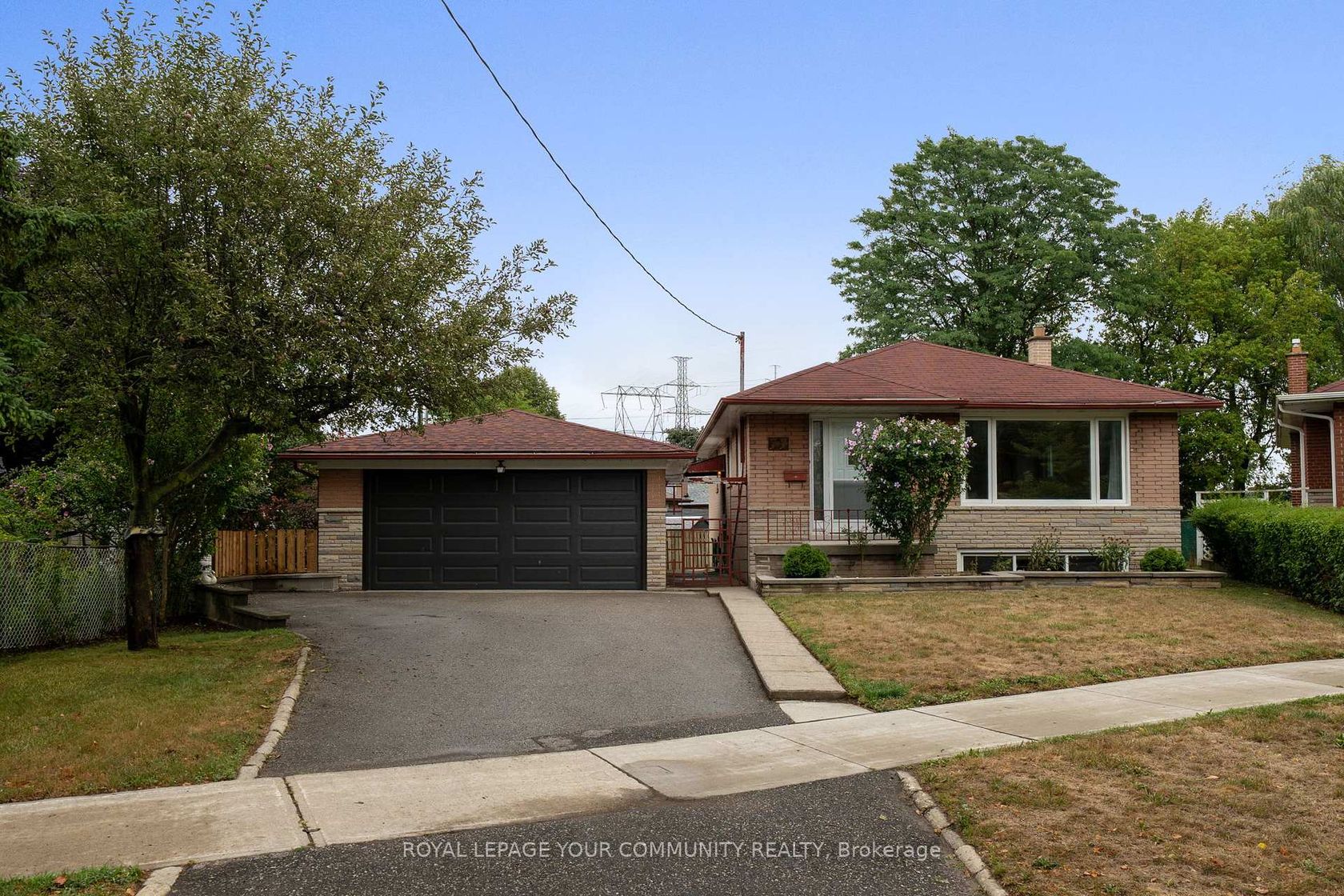 77 Peace Drive, Woburn, Toronto 