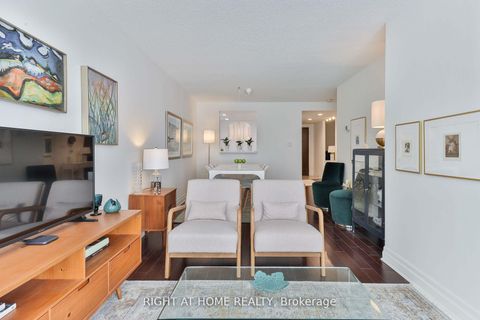 Photo 7 at 402 - 225 Davenport Road, Annex, Toronto