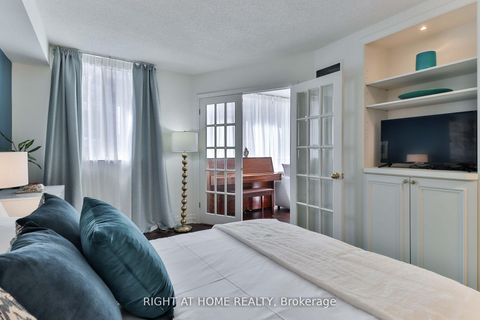 Photo 18 at 402 - 225 Davenport Road, Annex, Toronto