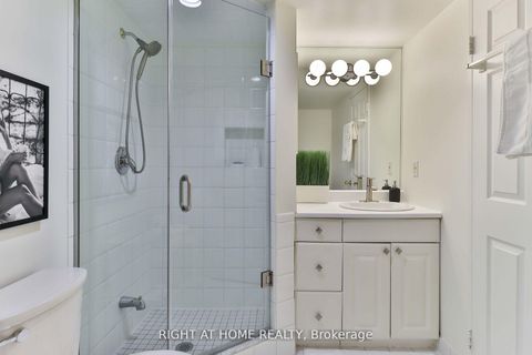 Photo 24 at 402 - 225 Davenport Road, Annex, Toronto