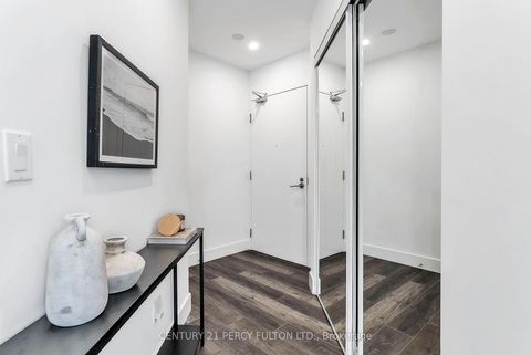 Photo 2 at 1663 - 209 Fort York Boulevard, Niagara, Toronto