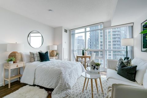 Photo 6 at 1407 - 219 Fort York Boulevard, Niagara, Toronto