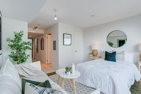 Photo 7 at 1407 - 219 Fort York Boulevard, Niagara, Toronto