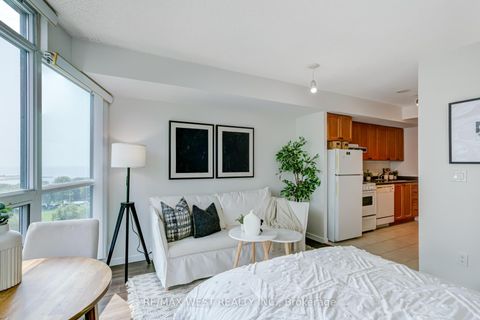 Photo 10 at 1407 - 219 Fort York Boulevard, Niagara, Toronto