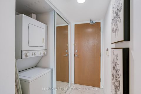 Photo 13 at 1407 - 219 Fort York Boulevard, Niagara, Toronto