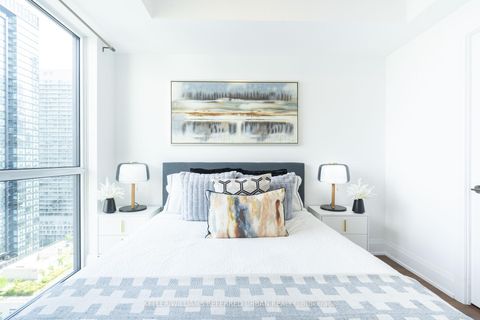 Photo 10 at 1802 - 101 Erskine Avenue, Mount Pleasant East, Toronto Photo 10 at 1802 - 101 Erskine Avenue, Mount Pleasant East, Toronto