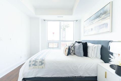 Photo 11 at 1802 - 101 Erskine Avenue, Mount Pleasant East, Toronto