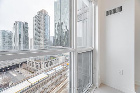 Photo 17 at 1501 - 1 The Esplanade Drive, Waterfront Communities C8, Toronto