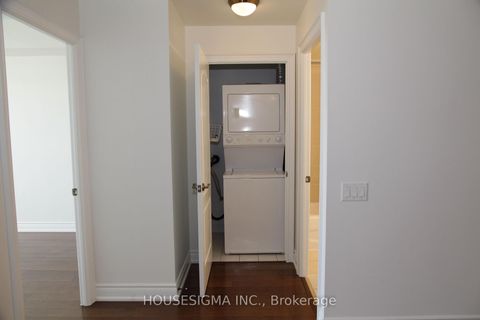 Photo 15 at 1208 - 2 Clairtrell Road, Willowdale East, Toronto