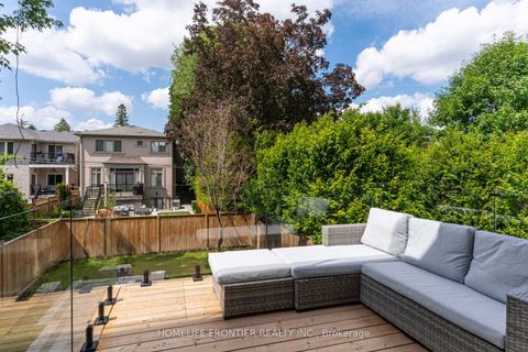 Photo 6 at 594 Broadway Avenue, Leaside, Toronto